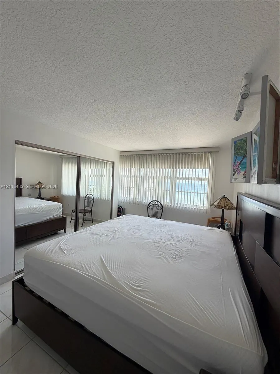 6917 Collins Avenue #711