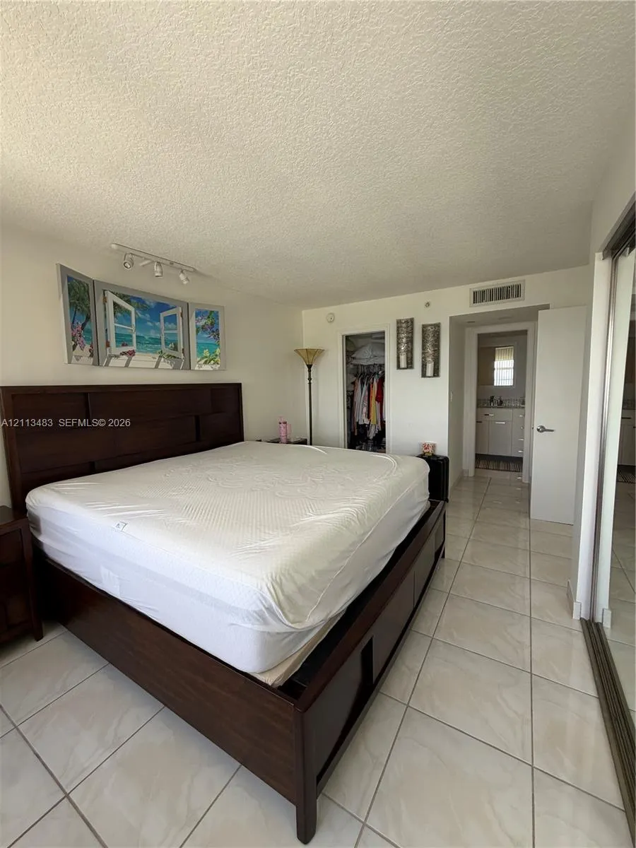 6917 Collins Avenue #711