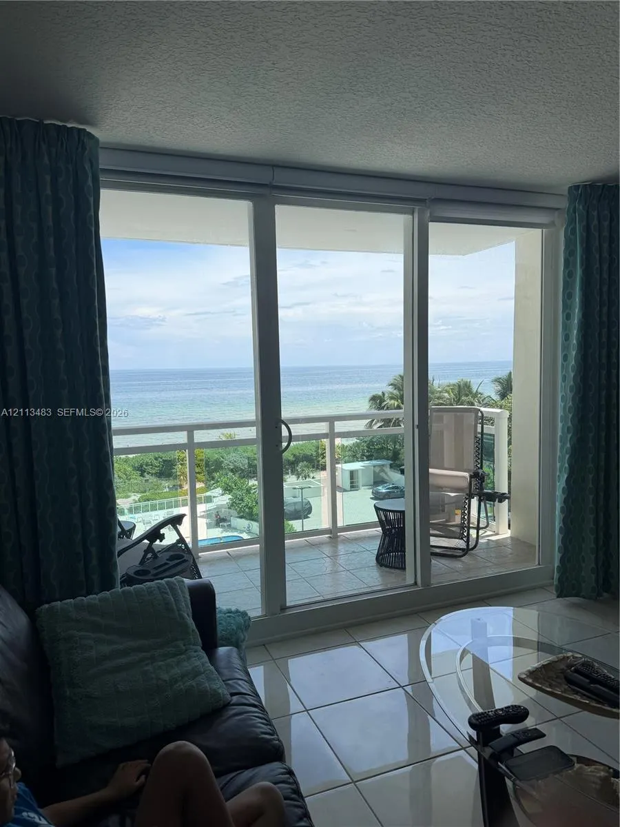 6917 Collins Avenue #711