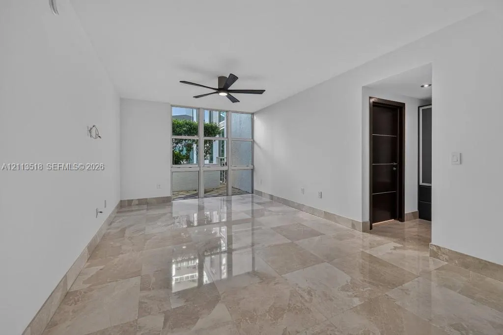3131 NE 188th Street #1-303