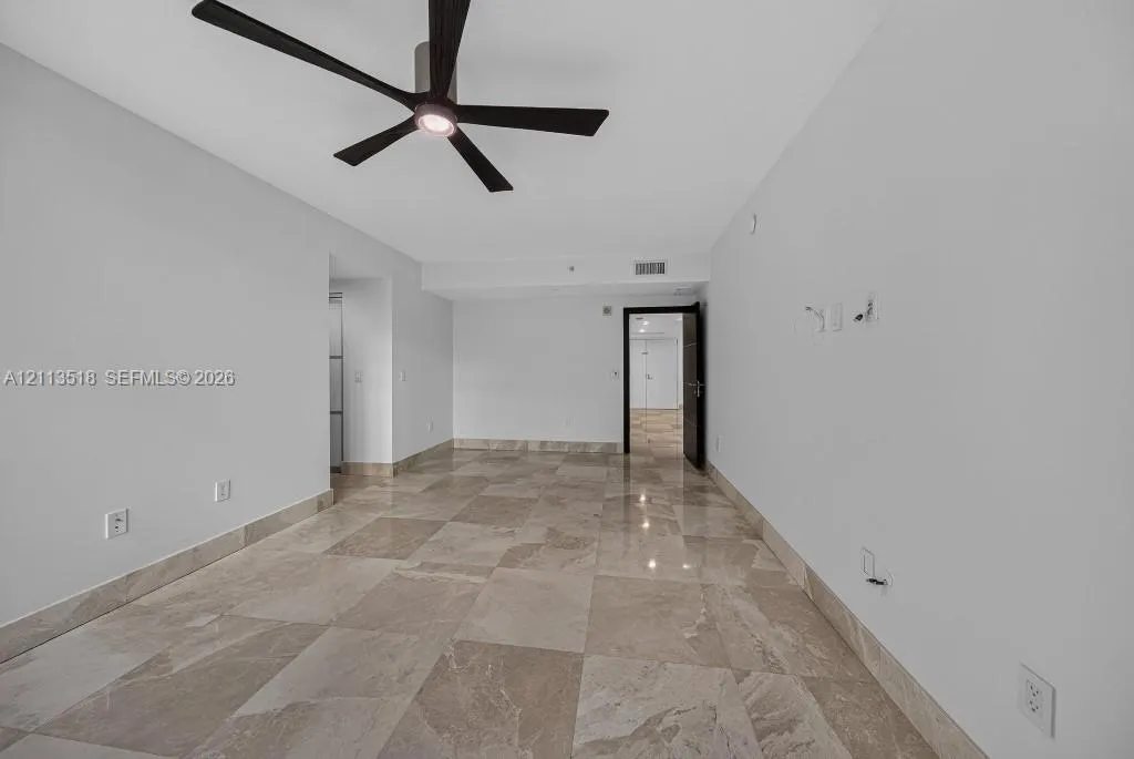 3131 NE 188th Street #1-303