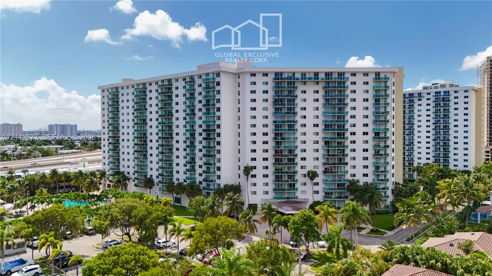 19370 Collins Avenue #1622