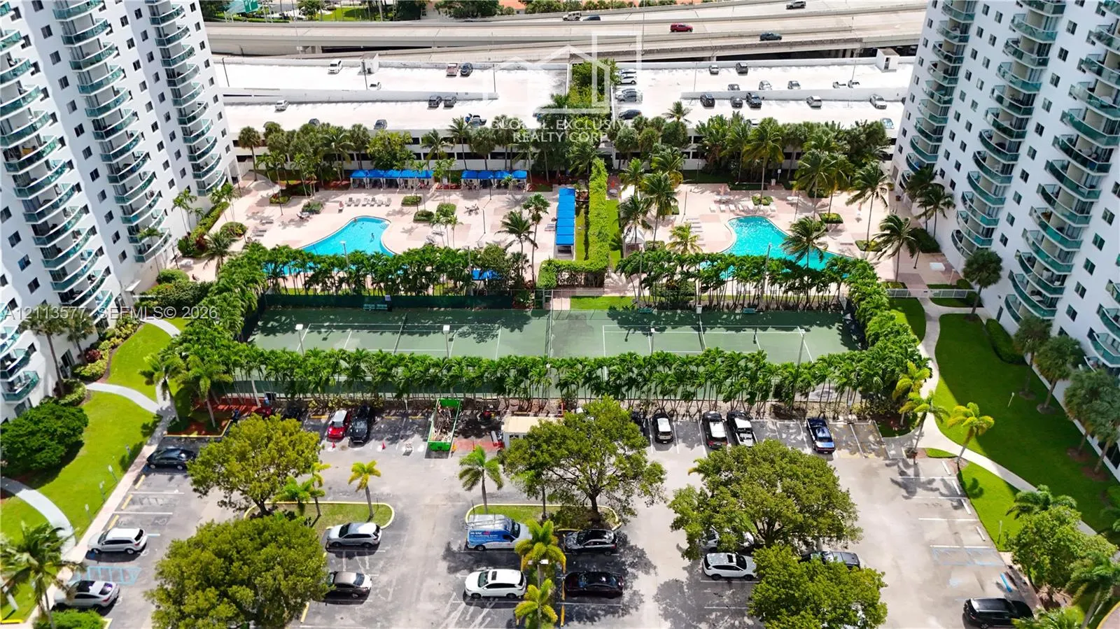 19370 Collins Avenue #1622
