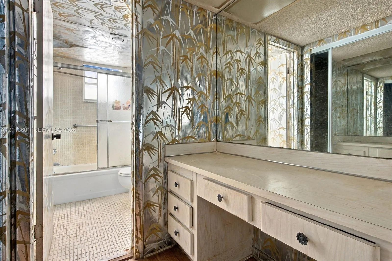 100 Ashbury Road #204