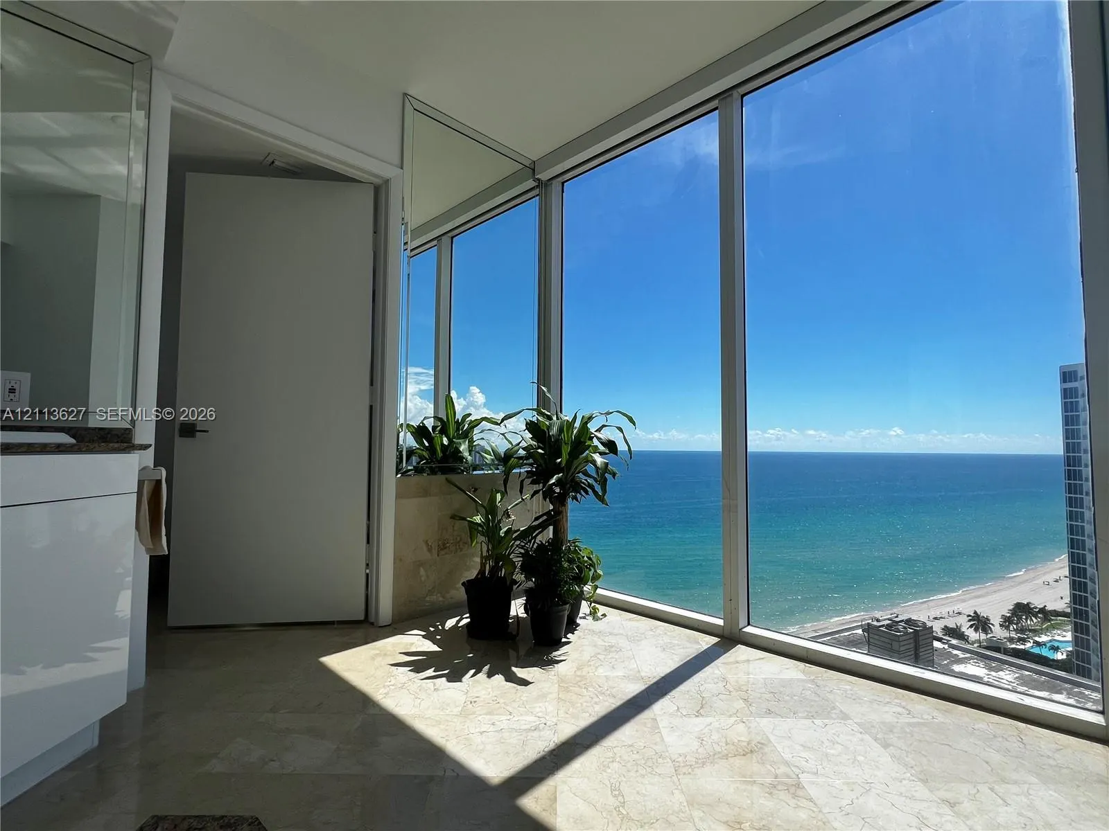 19333 Collins Avenue #2410