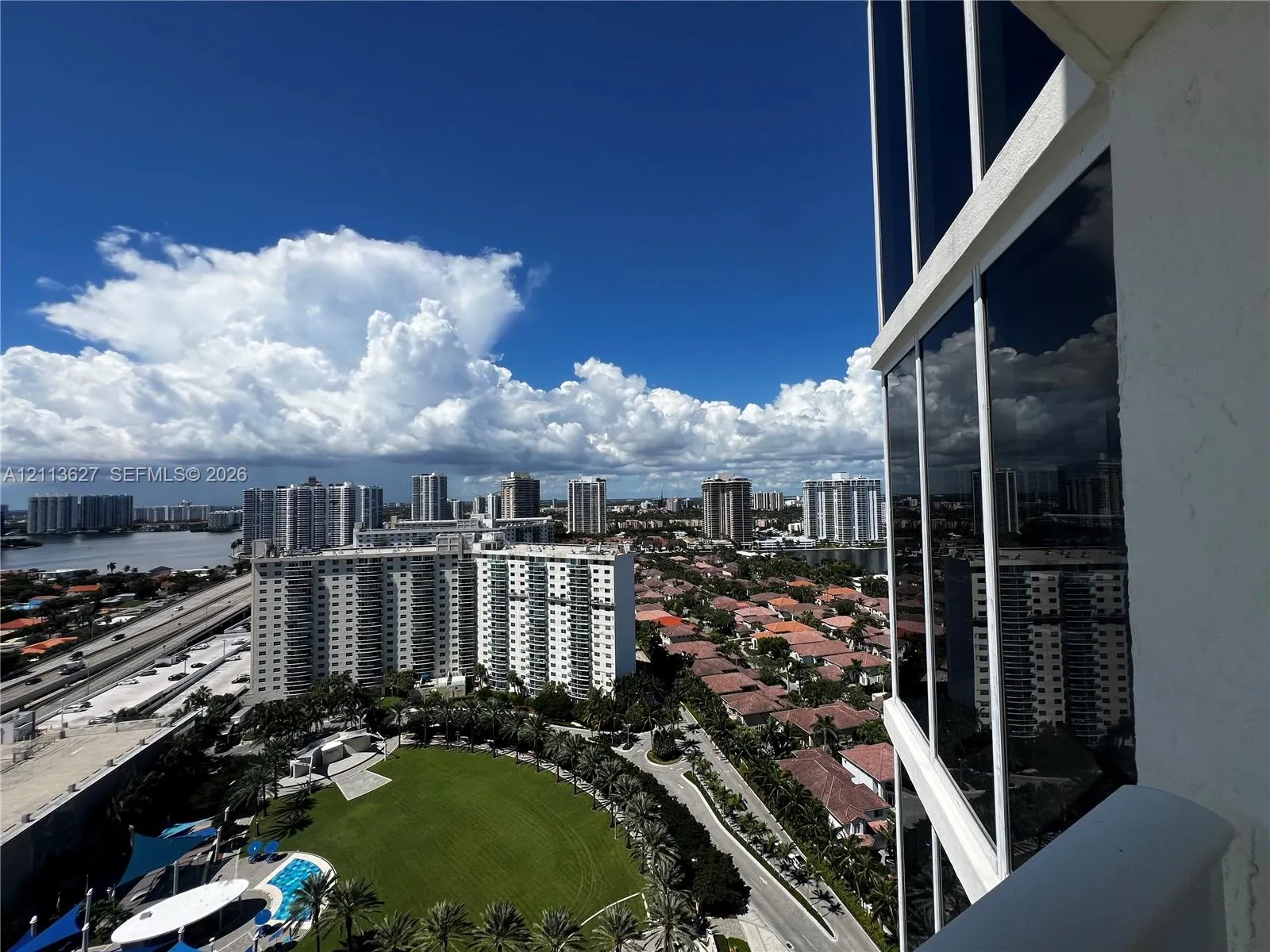 19333 Collins Avenue #2410