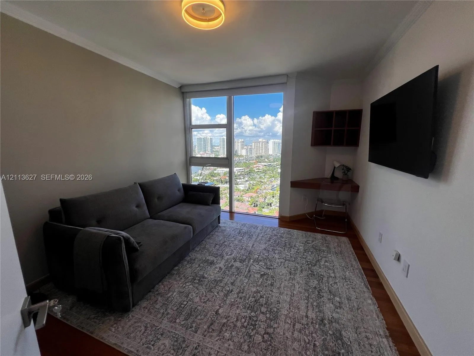 19333 Collins Avenue #2410