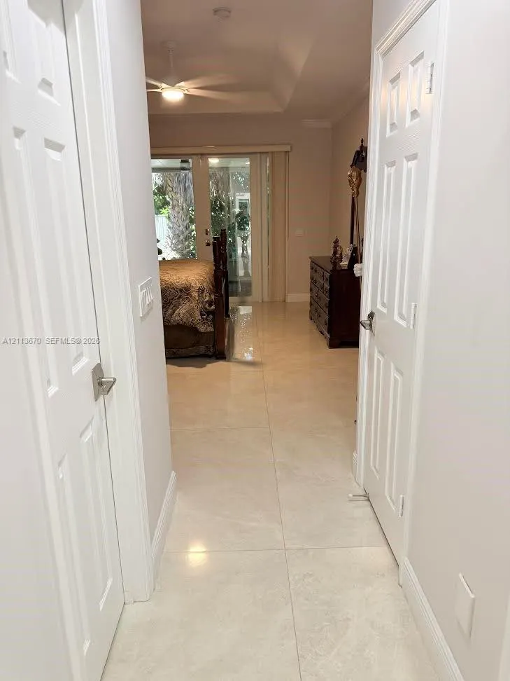 1600 W Classical Boulevard