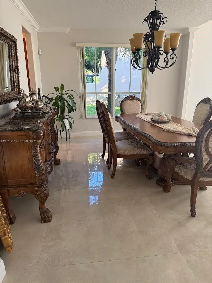 1600 W Classical Boulevard