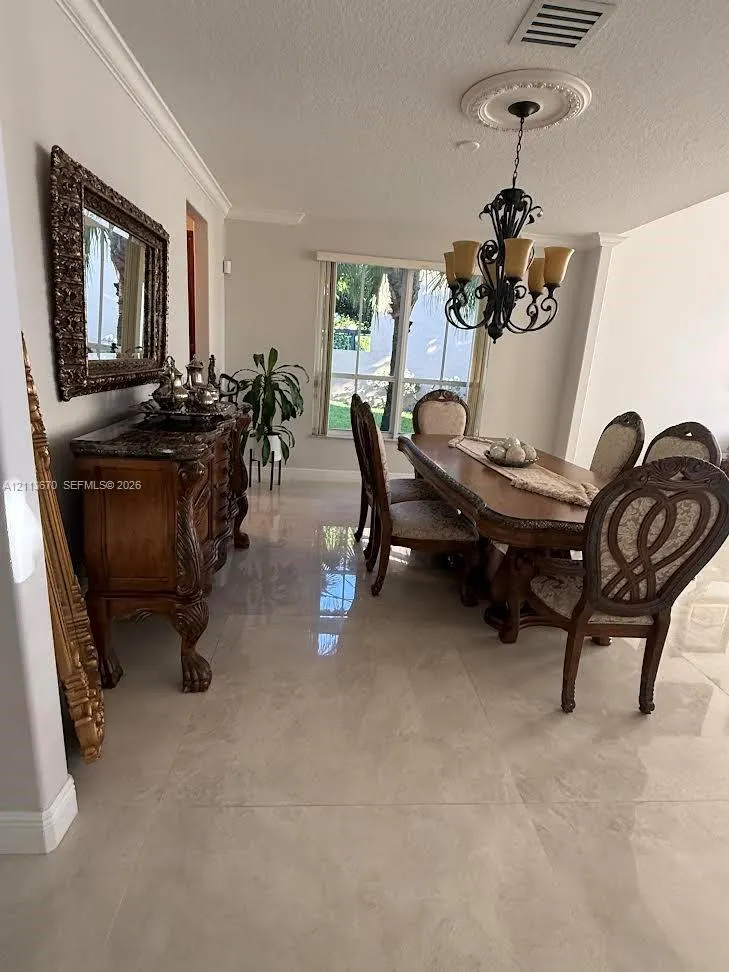 1600 W Classical Boulevard