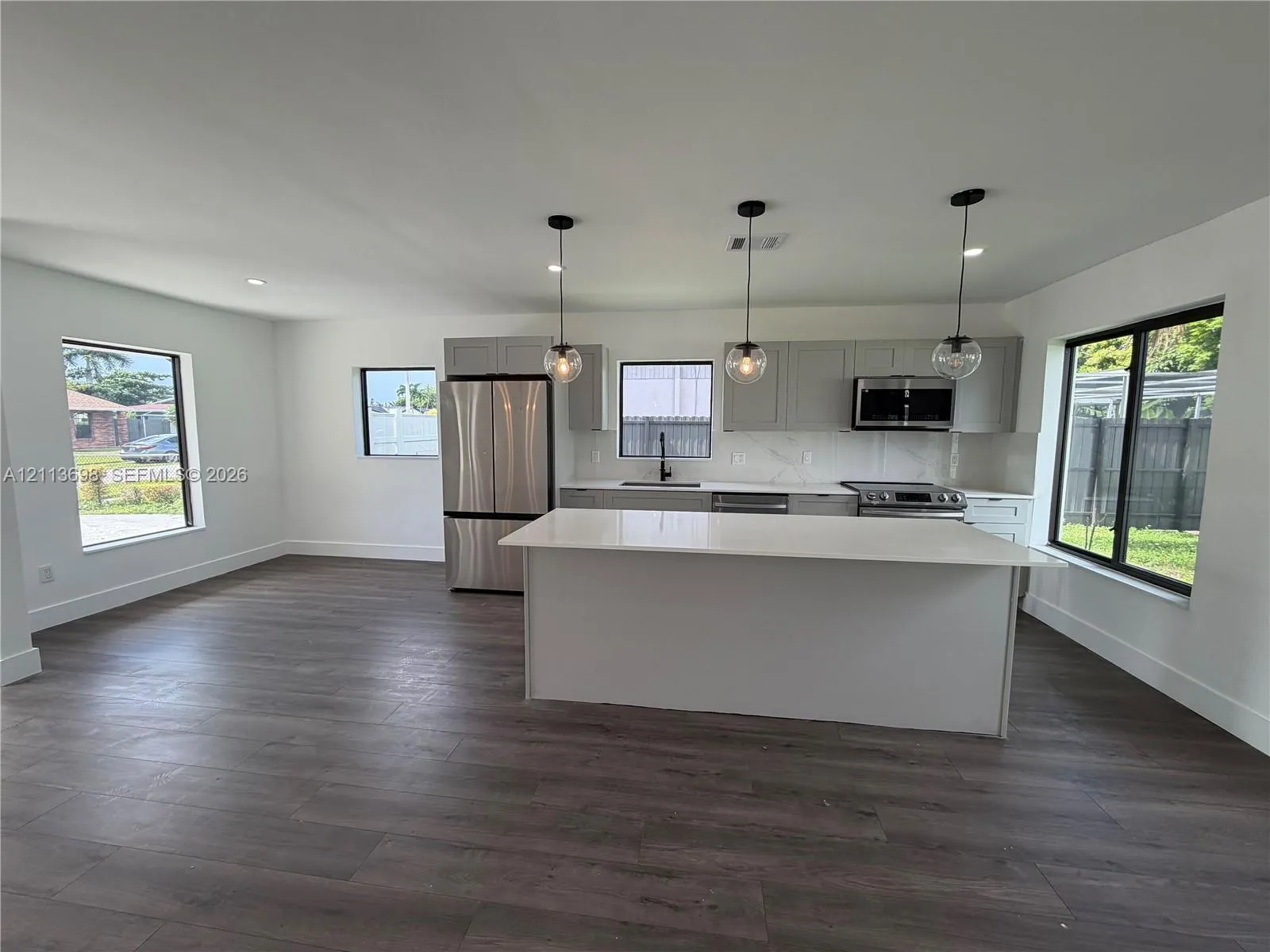 115 NE 205th Terrace