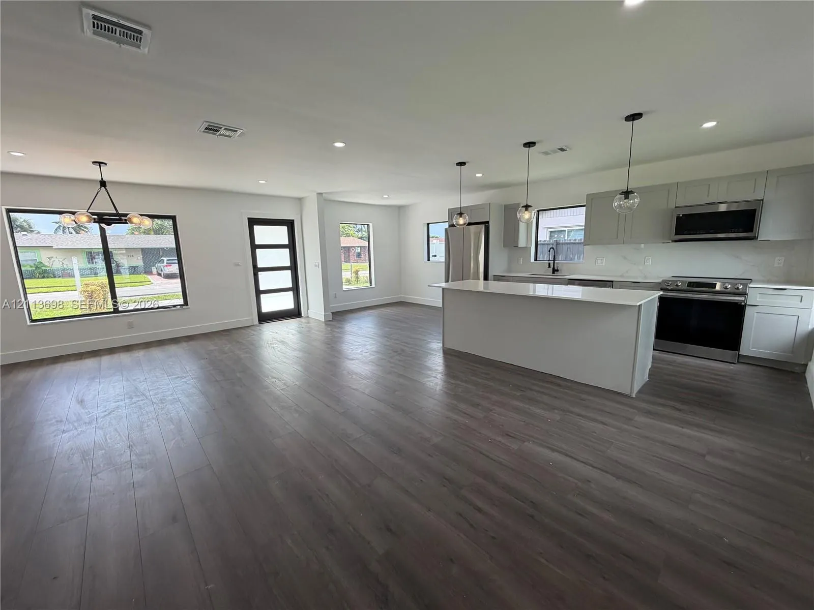 115 NE 205th Terrace