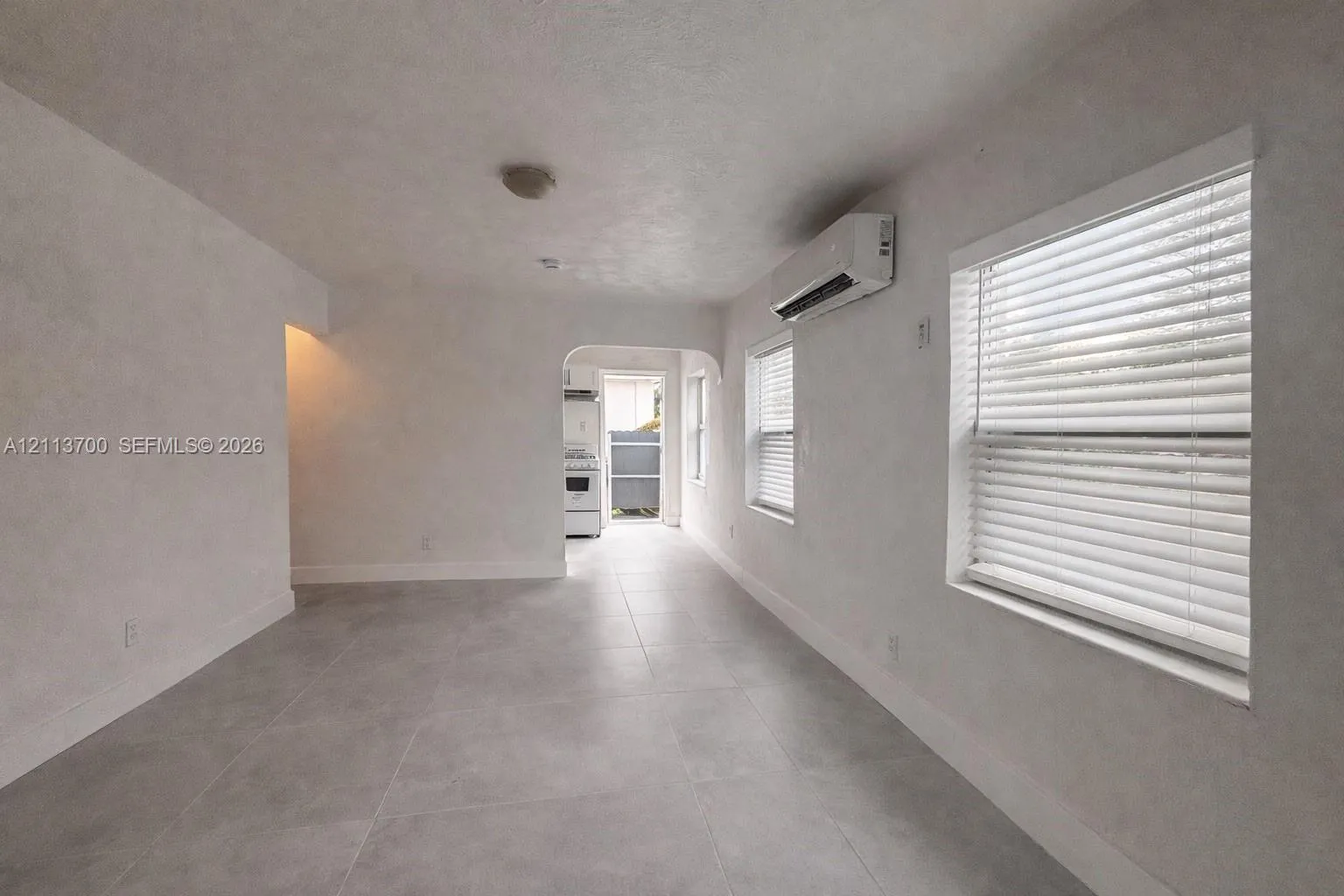 2707 Lincoln Street #17-18