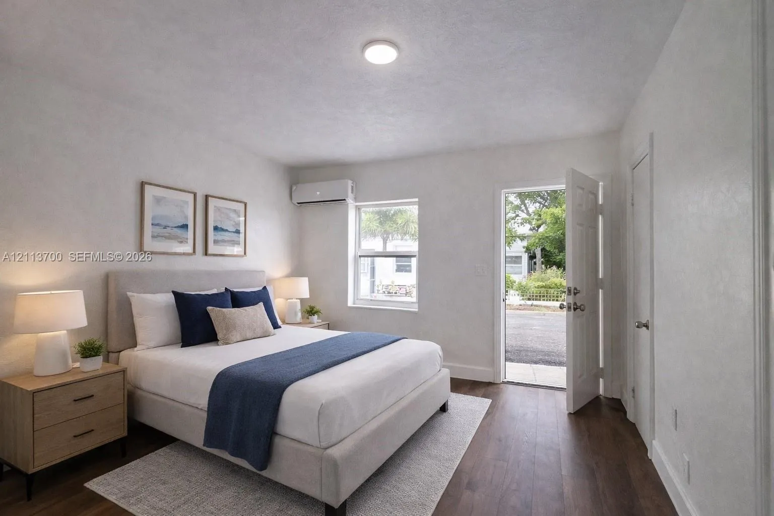 2707 Lincoln Street #17-18