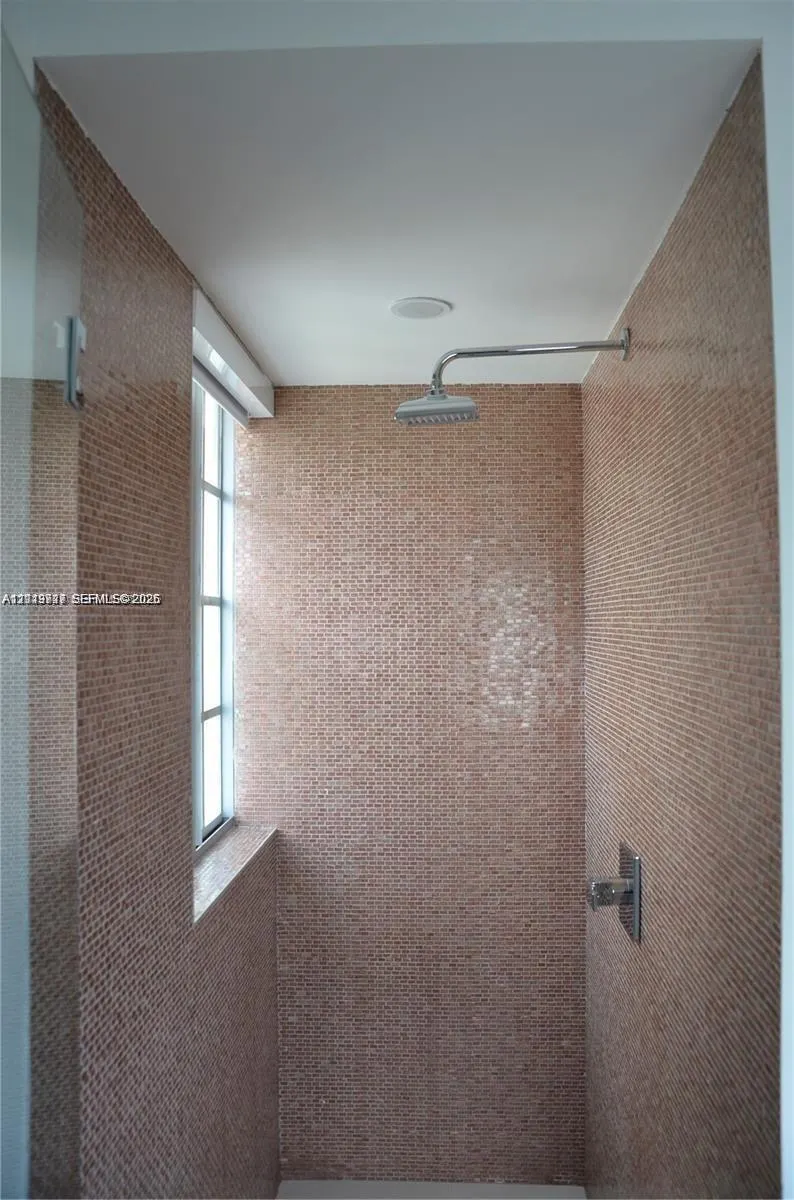 700 SE 16th Street #201
