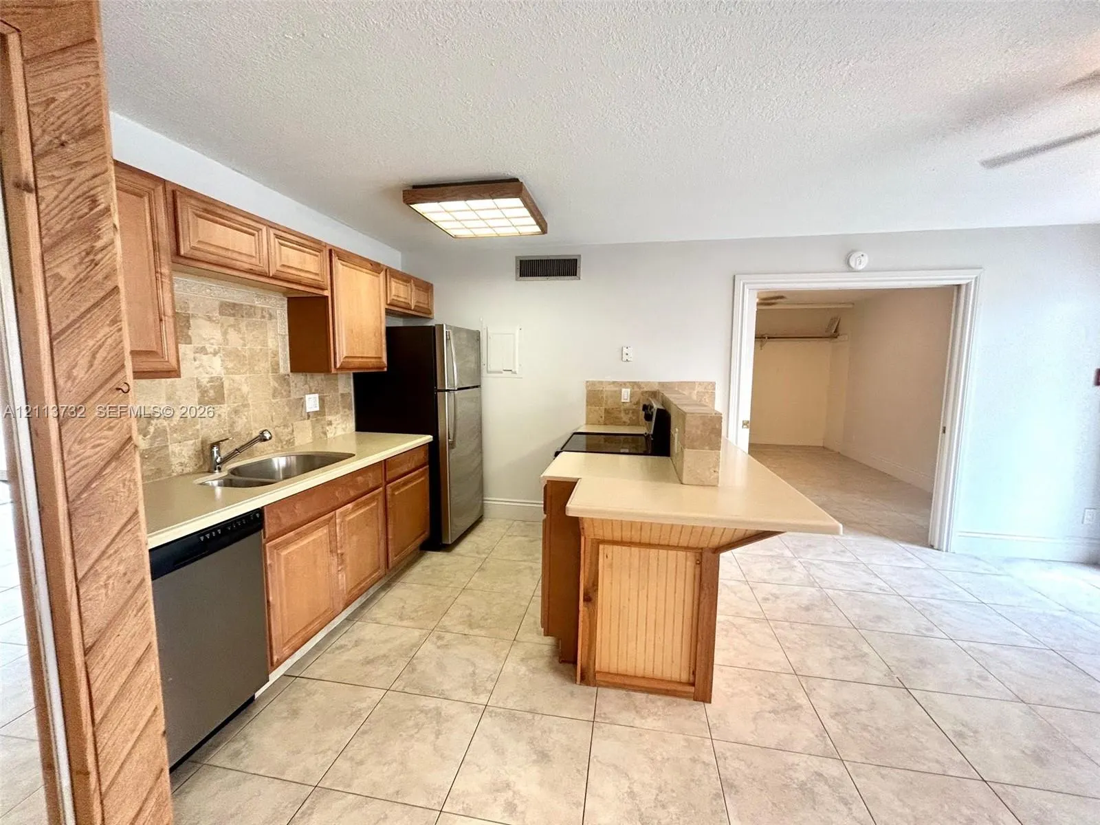 645 Executive Center Drive #R107