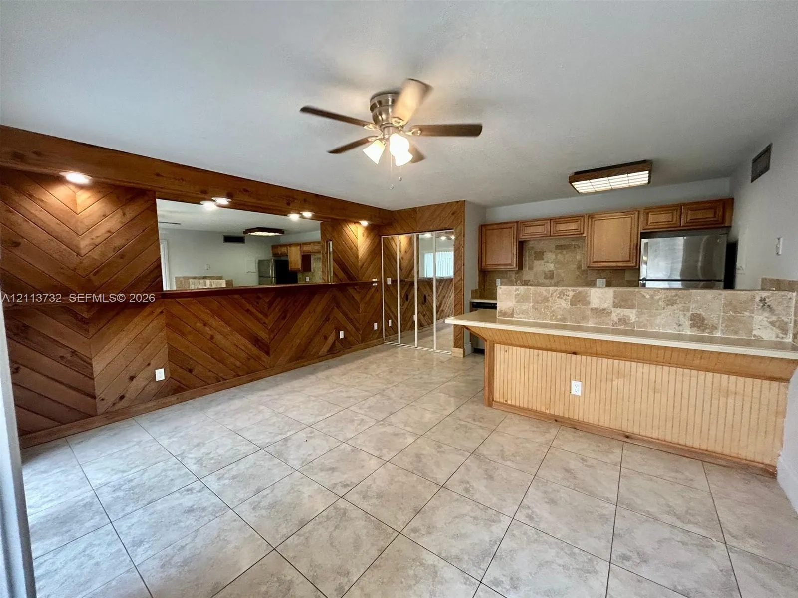 645 Executive Center Drive #R107
