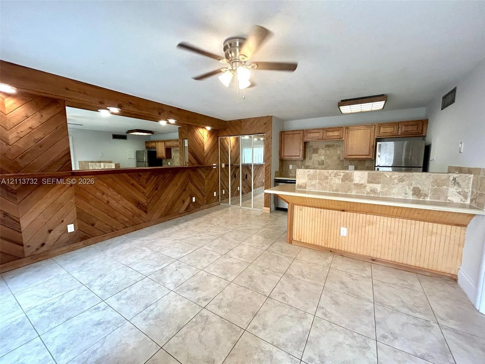 645 Executive Center Drive #R107