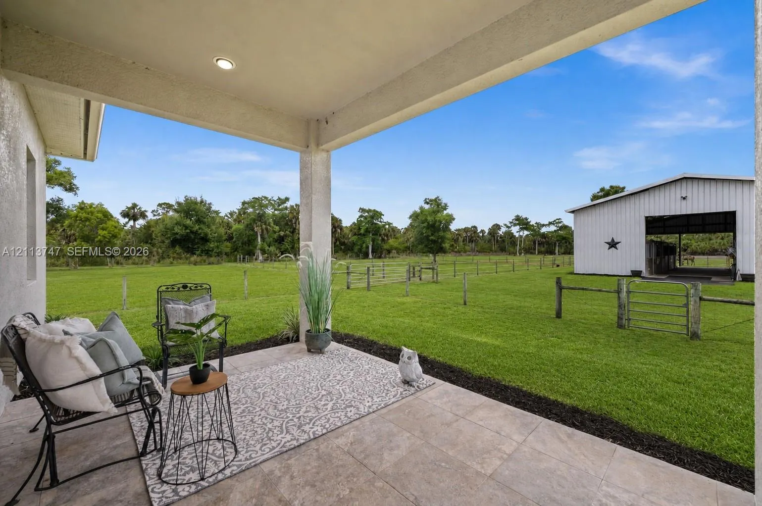 1960 Moulder Drive
