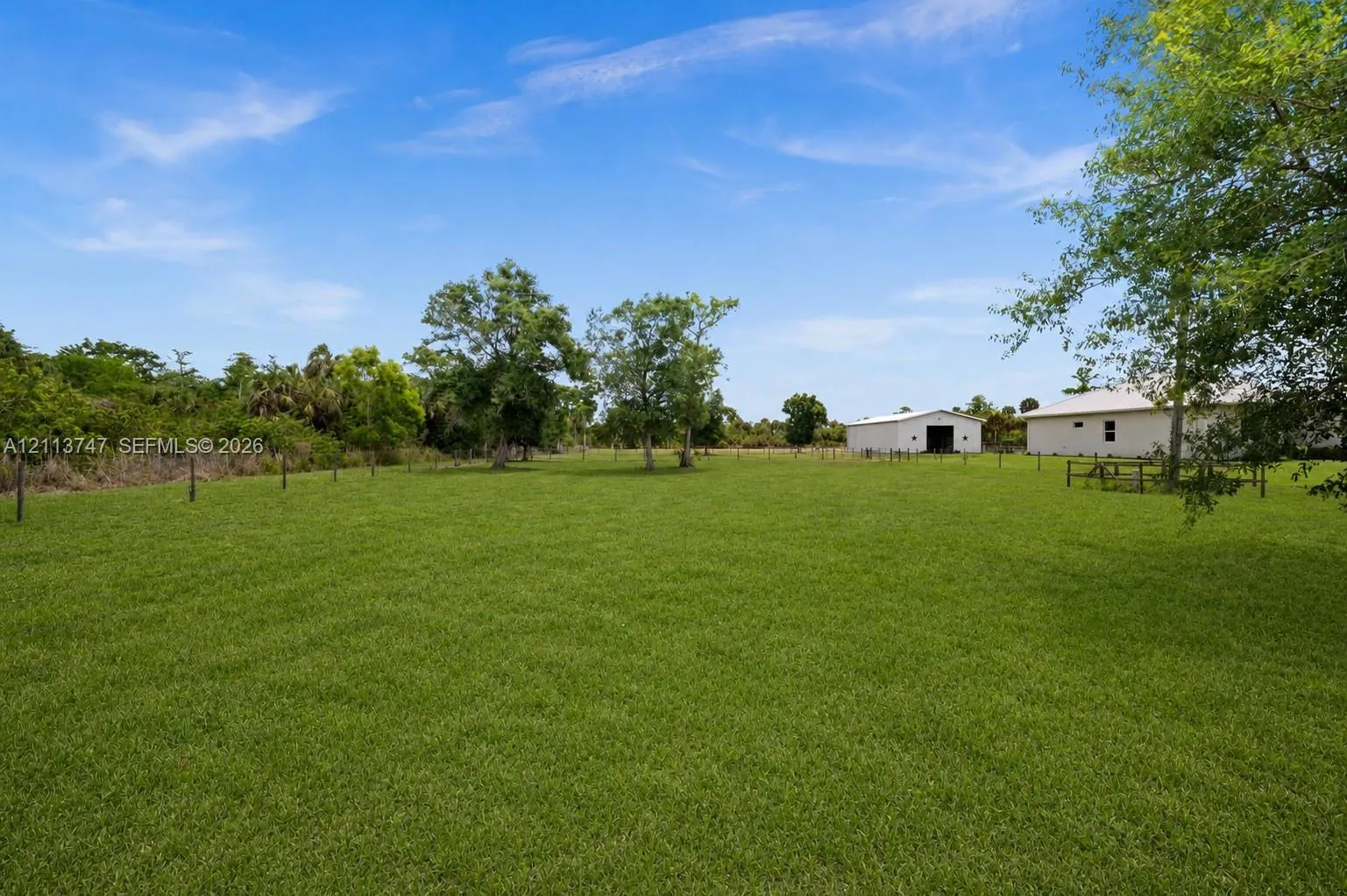 1960 Moulder Drive