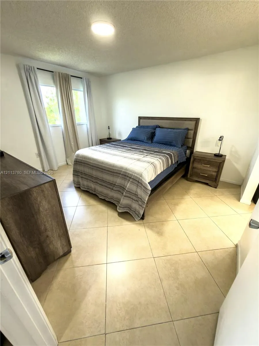 1200 SW 137th Avenue #305E