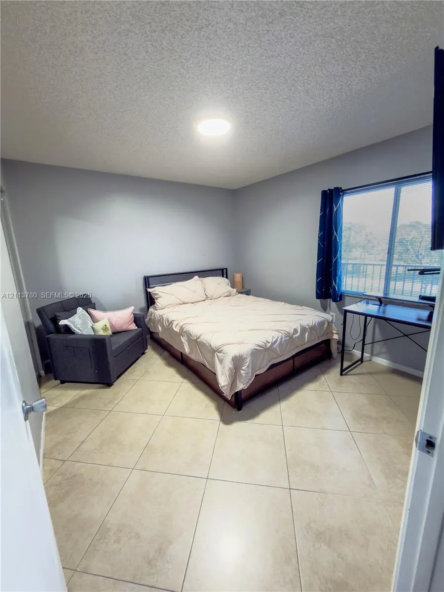 1200 SW 137th Avenue #305E