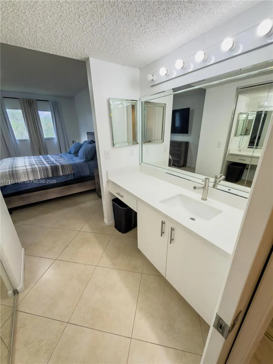 1200 SW 137th Avenue #305E