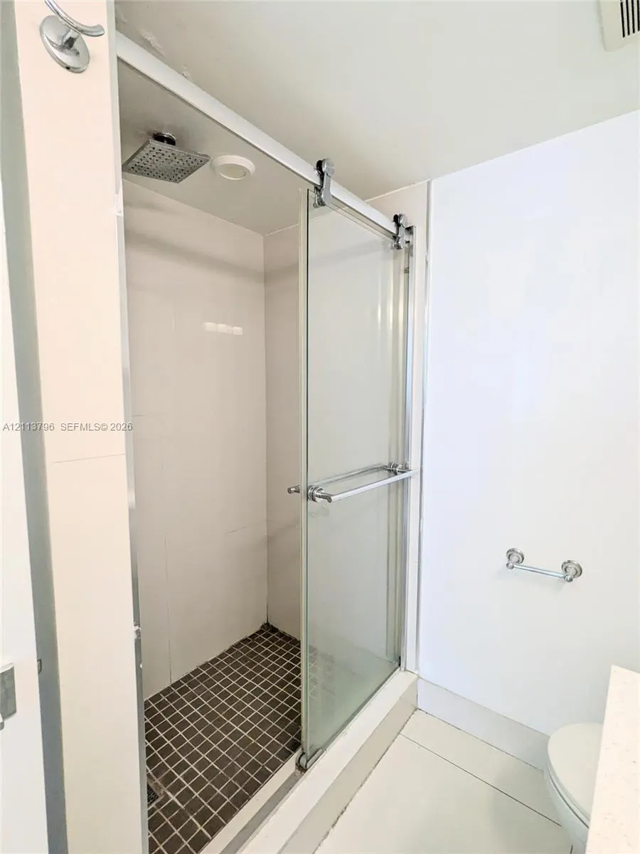 710 Washington Avenue #324