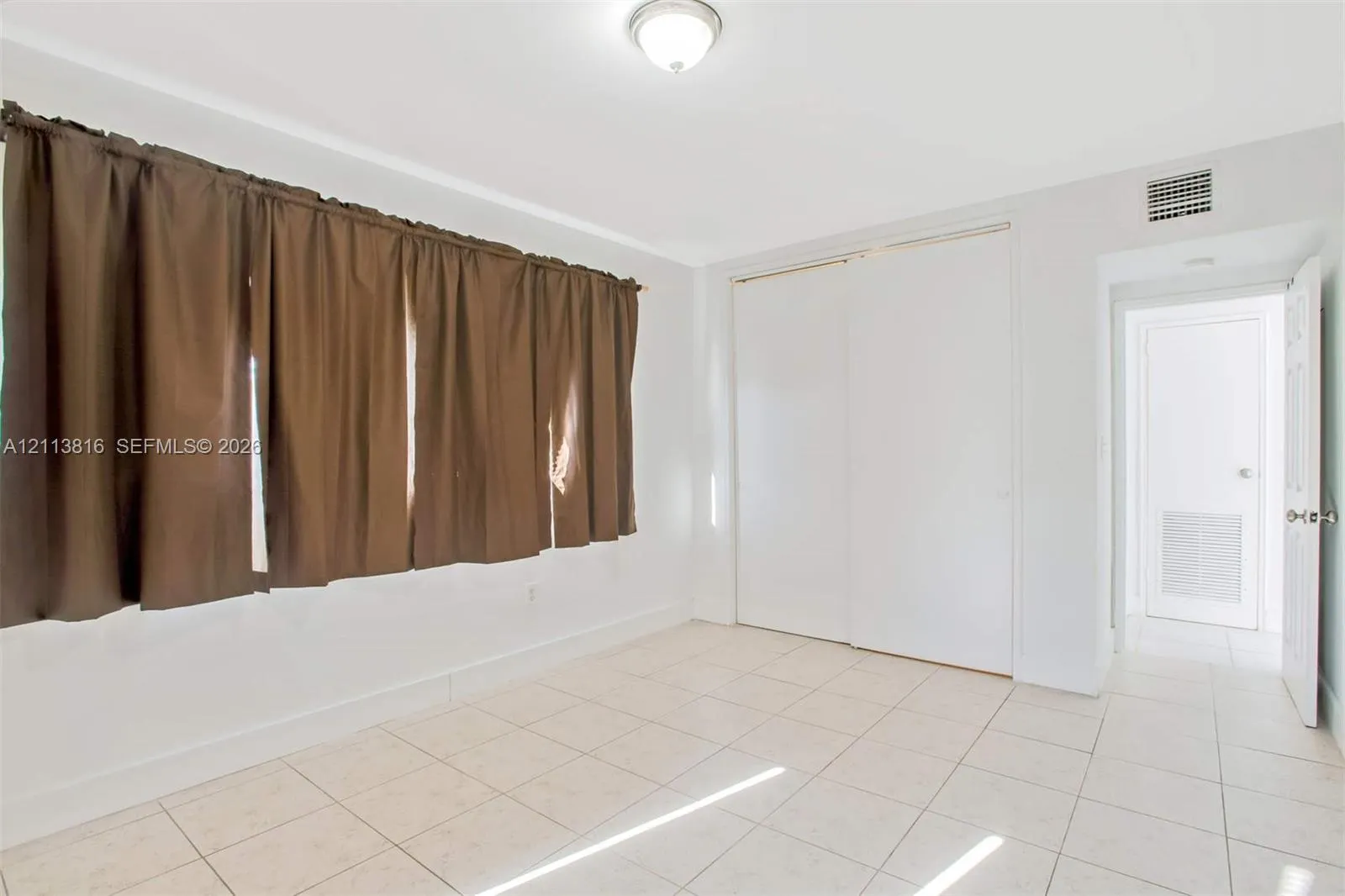 10001 W Bay Harbor Drive #208