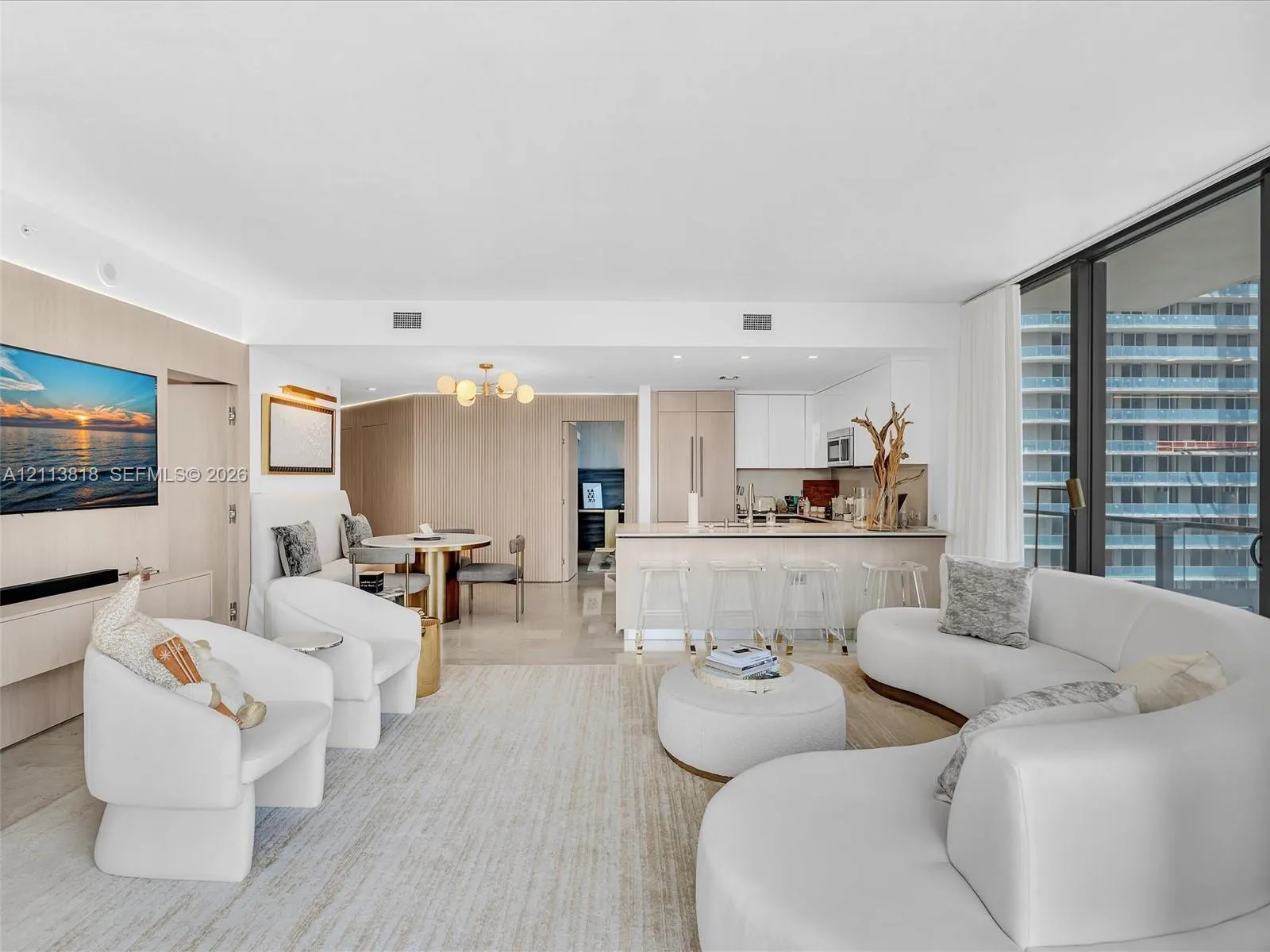 88 SW 7th Street #2011 (corner)