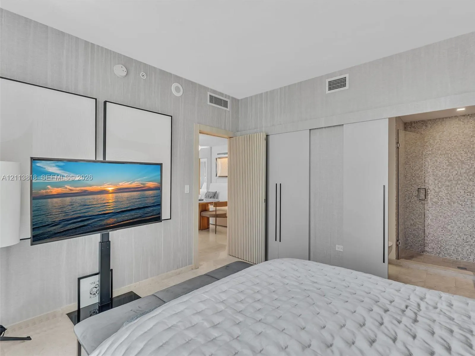 88 SW 7th Street #2011 (corner)