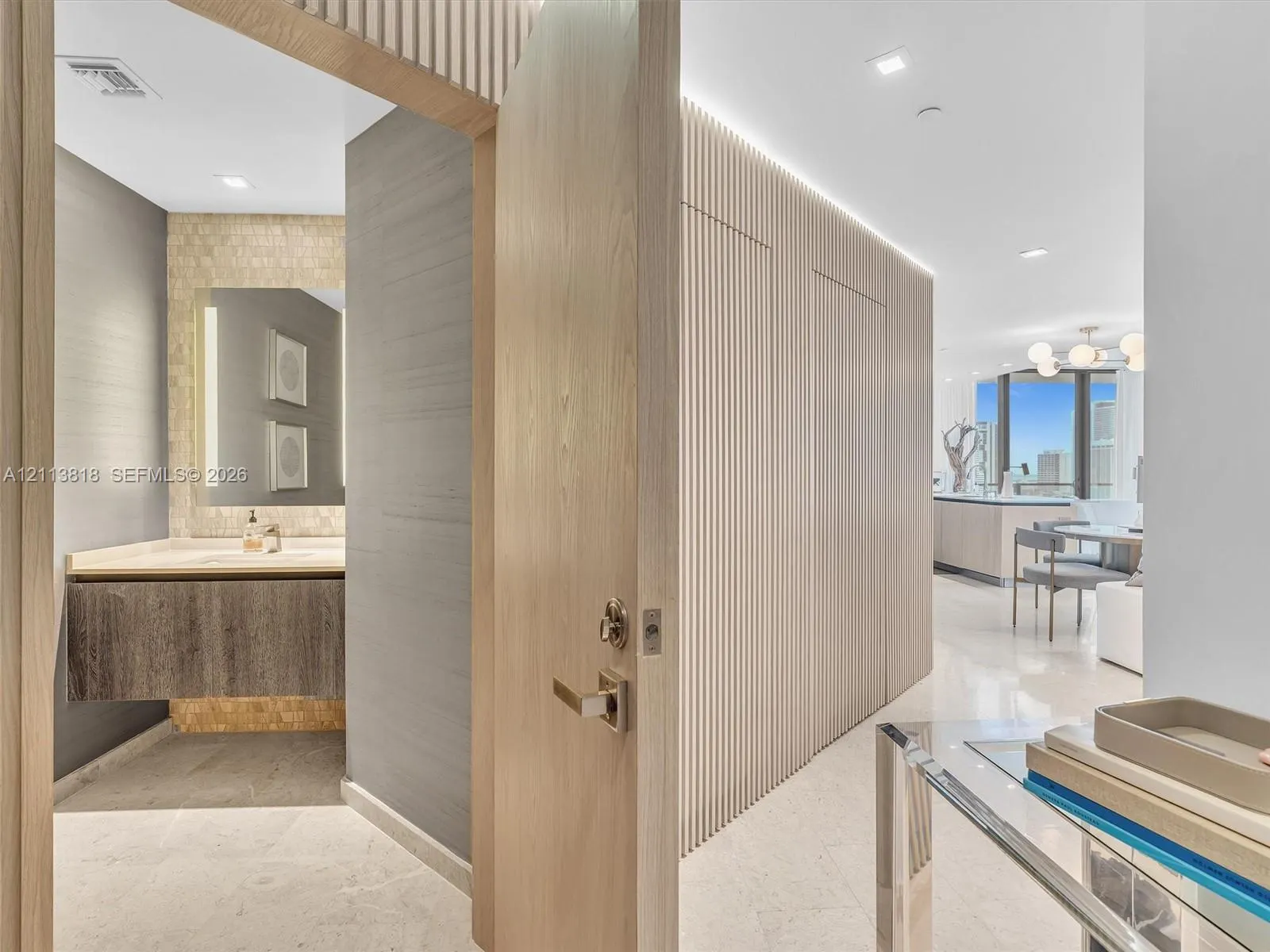 88 SW 7th Street #2011 (corner)