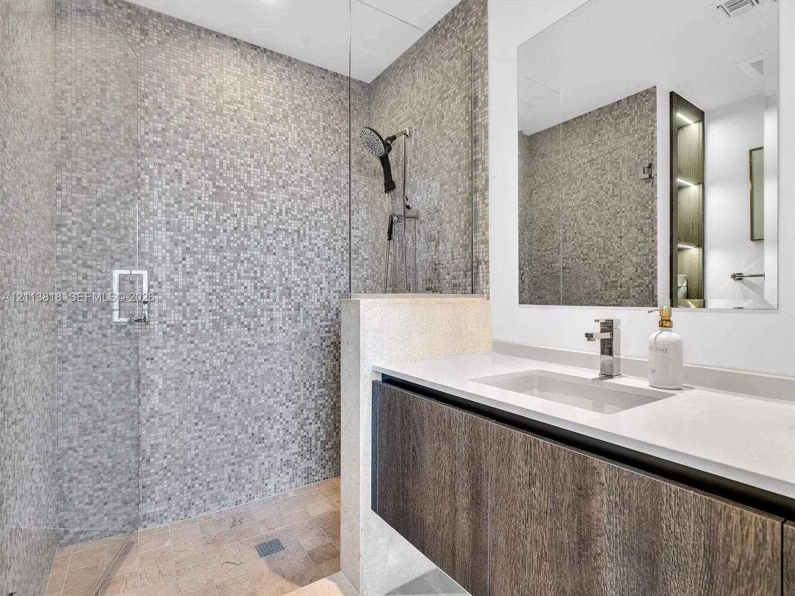 88 SW 7th Street #2011 (corner)