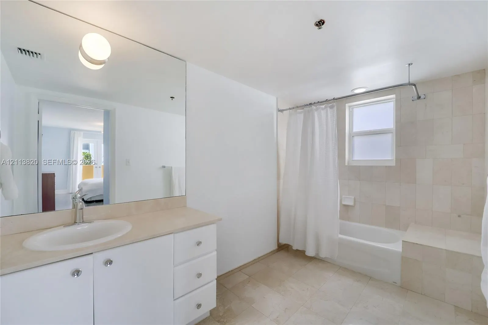 227 Michigan Avenue #406