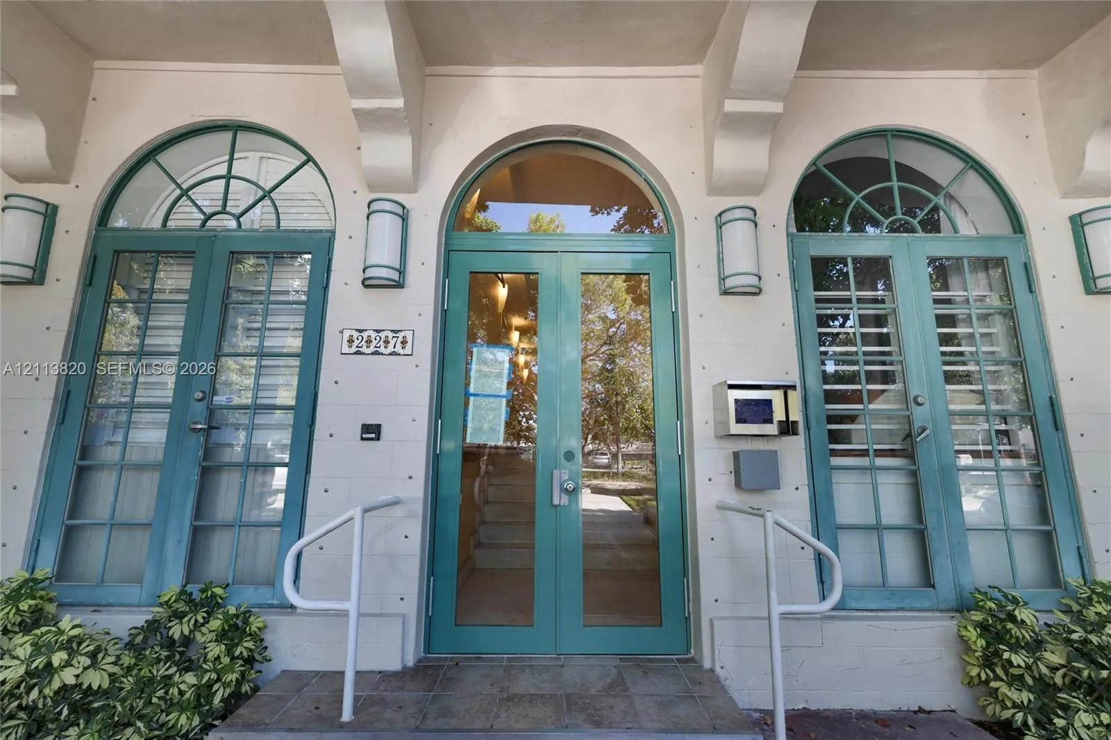 227 Michigan Avenue #406