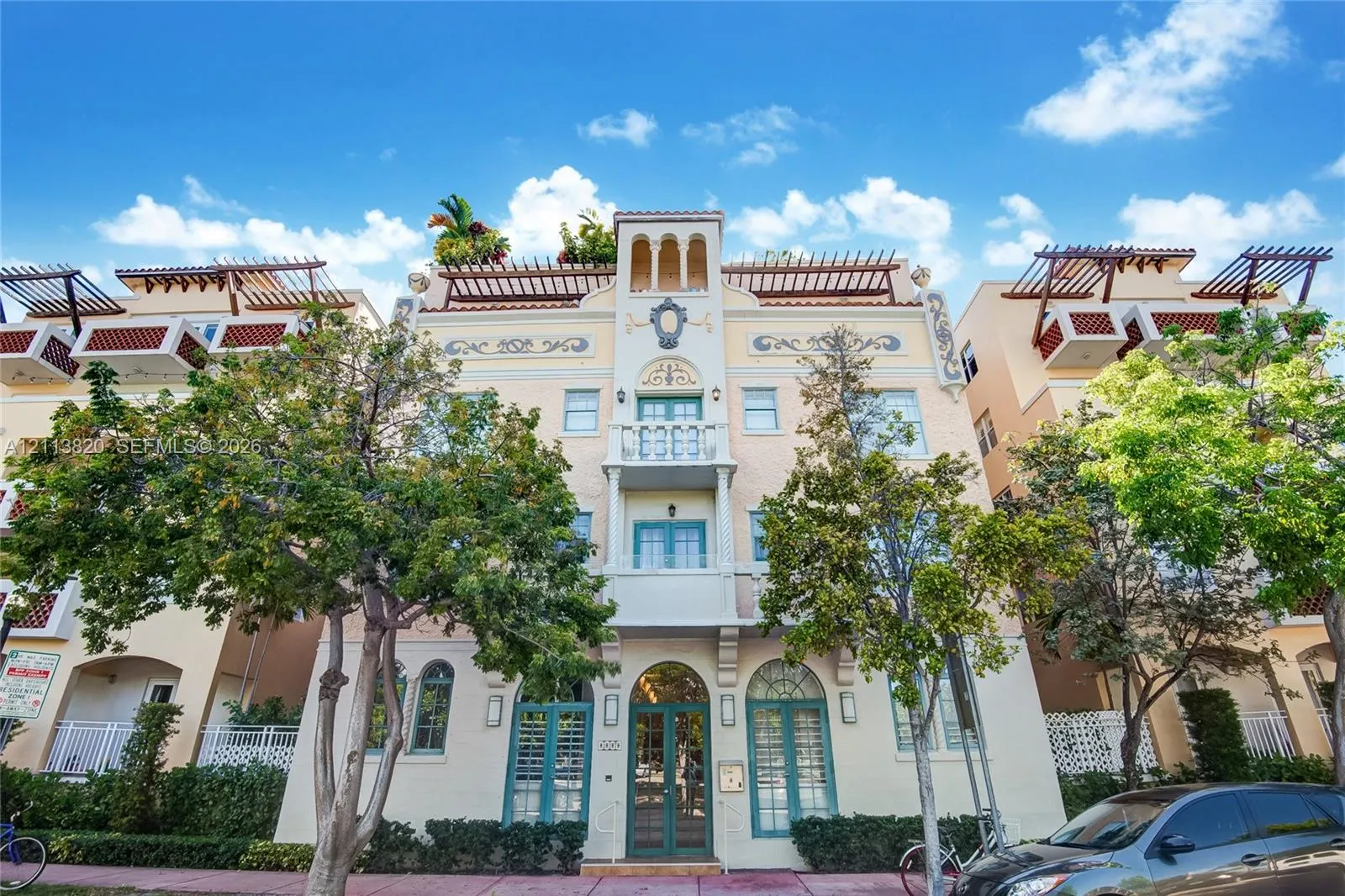 227 Michigan Avenue #406