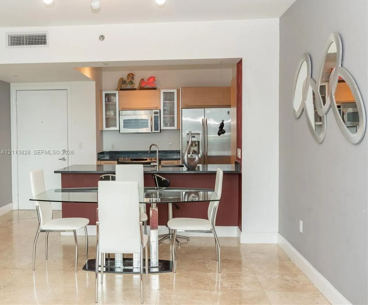 951 Brickell Avenue #3903