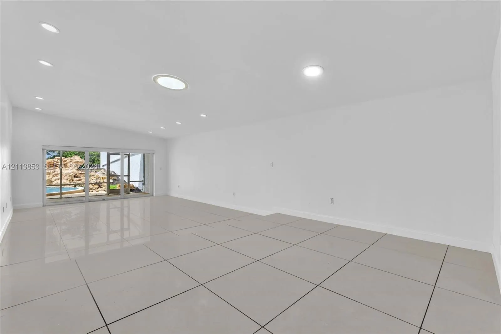 616 NE 195th Street