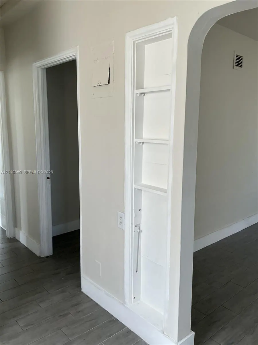 2222 Van Buren Street #26