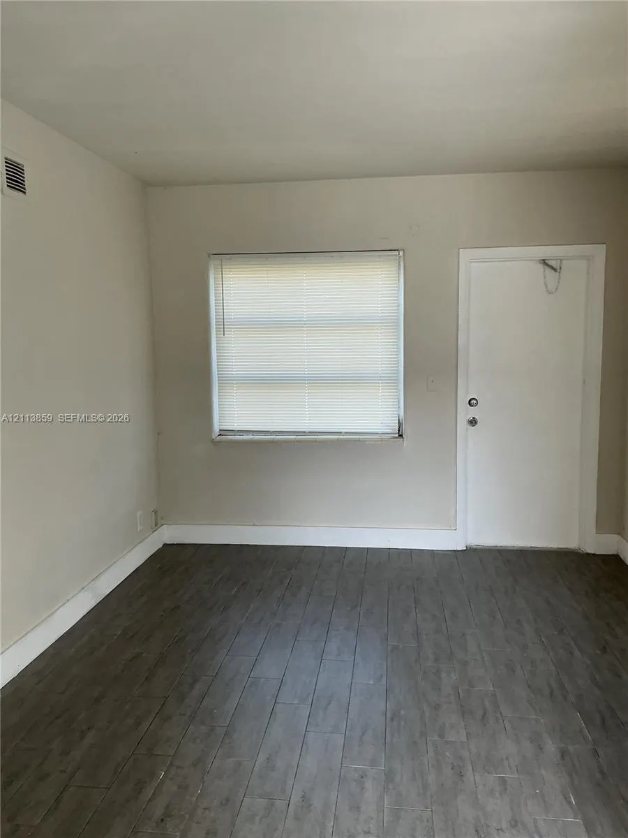 2222 Van Buren Street #26