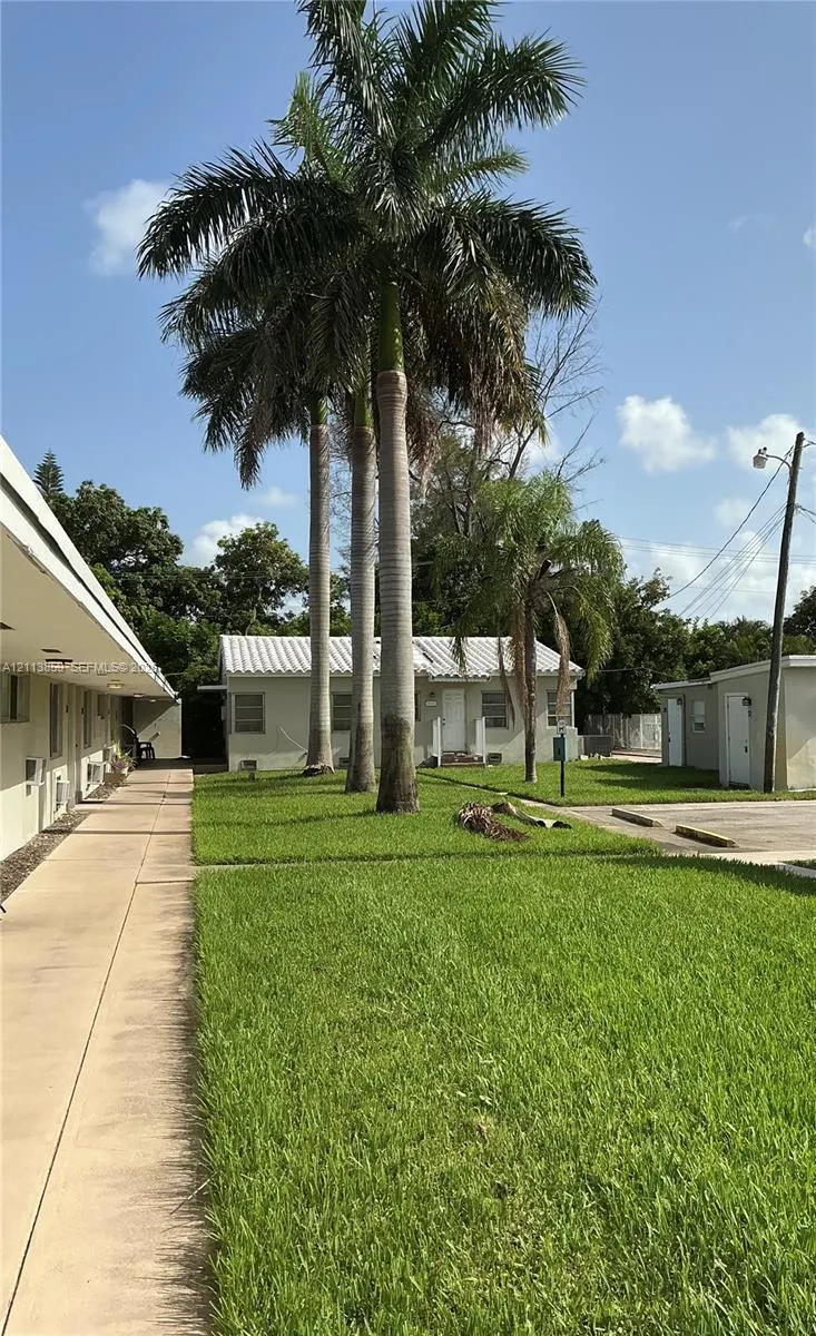 2222 Van Buren Street #26