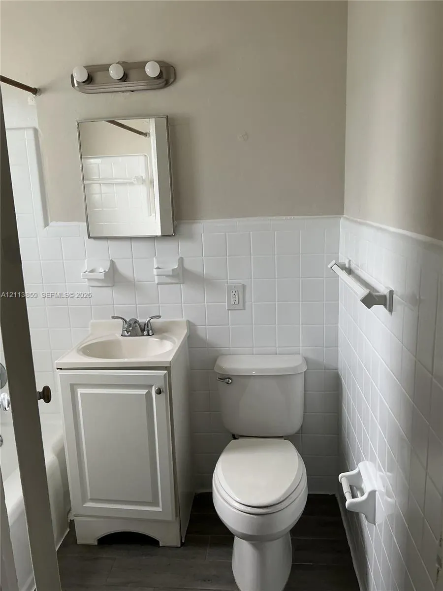 2222 Van Buren Street #26