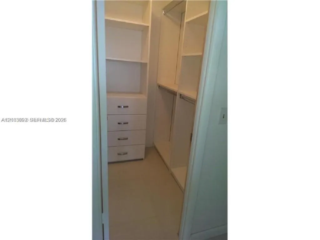 401 Golden Isles Drive #509