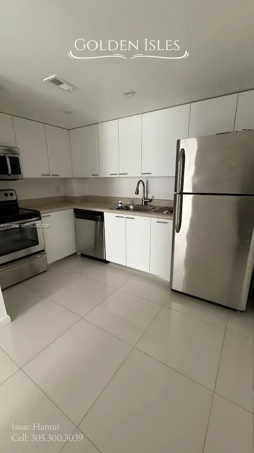 401 Golden Isles Drive #509