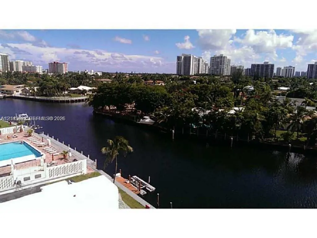 401 Golden Isles Drive #509