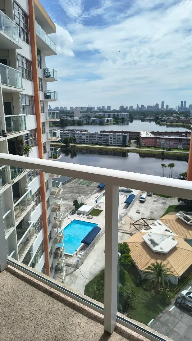 1301 Miami Gardens Drive #1521 W