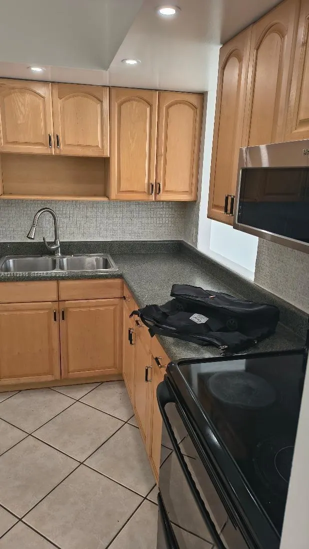 1301 Miami Gardens Drive #1521 W