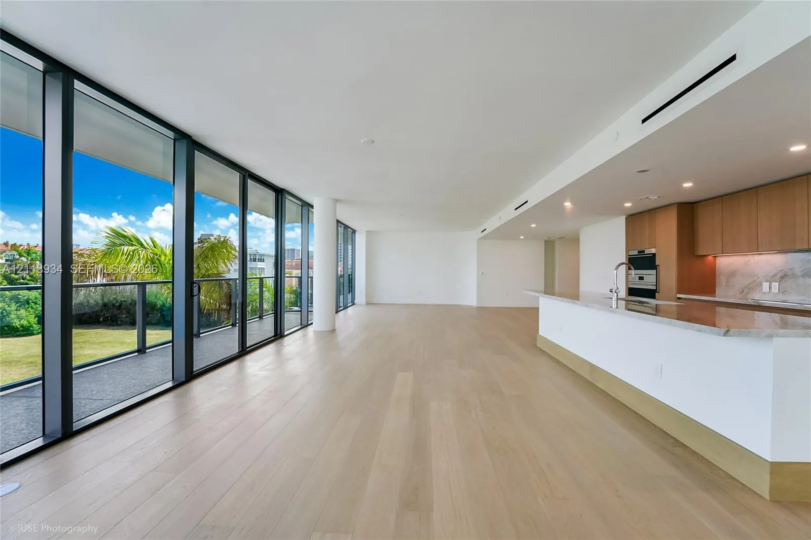 1177 Kane Concourse #406