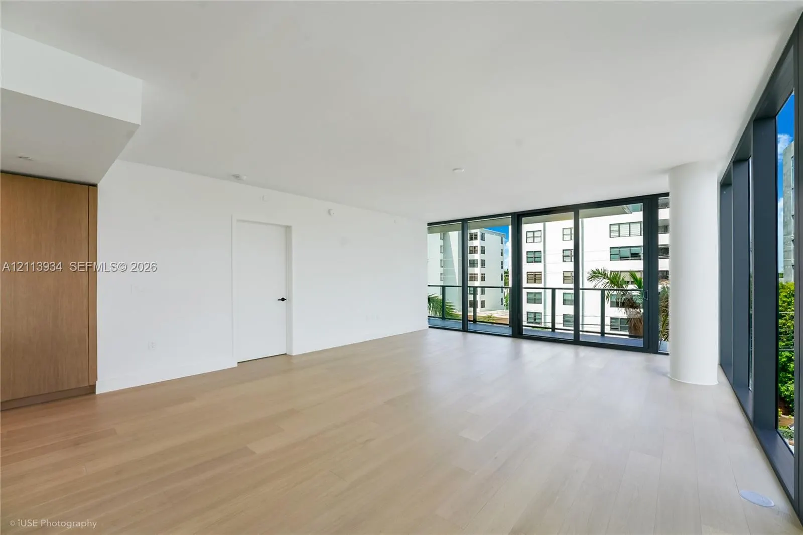 1177 Kane Concourse #406