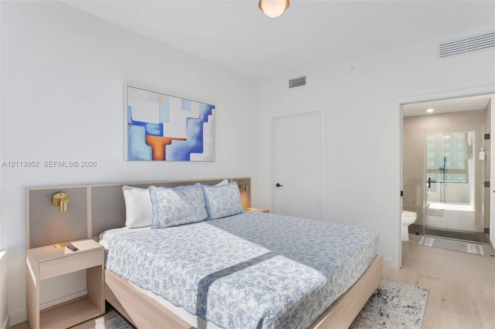 225 N Miami Avenue #1907